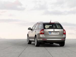 Der neue Skoda Octavia Combi hinten
