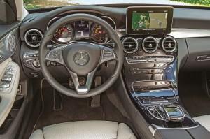 mercedes c-klasse t-modell cockpit test