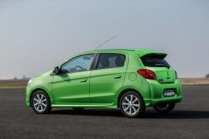 mitsubishi space star 2015 hinten