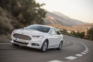 ford mondeo hybrid 2015