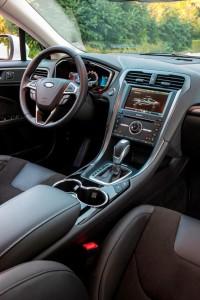 ford mondeo hybrid cockpit 2015