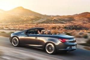 Opel_Cascada_2016_ausen_hinten_dynamisch