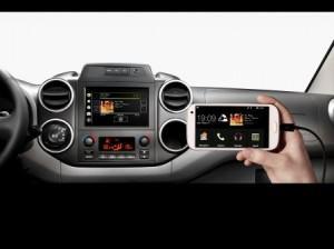 citroen_berlingo_2015_smartphone_navi
