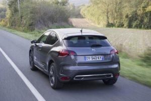 ds-4-2016-ausen-dynamisch-hinten