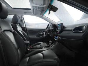 hyundai-i30-2017-innen-vordersitze