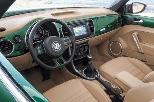 vw-beetle-cabrio-2016-innen-cockpit
