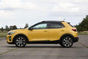 kia-stonic-2017-ausen-seite