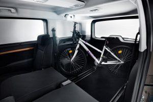 toyota-proace-verso-2017-innen-kofferraum-fahrrad