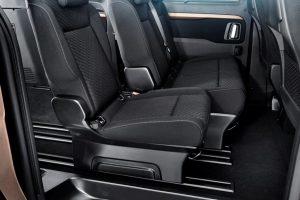 toyota-proace-verso-2017-sitze-schienen-verschieben