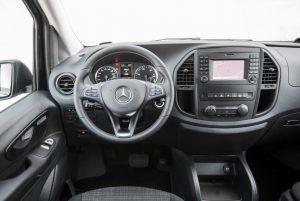 mercedes-vito-2018-innen-cockpit