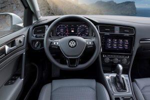 vw-golf-variant-join-sondermodell-2018-innen-cockpit