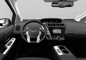 toyota-prius+-van-2018-innen-cockpit