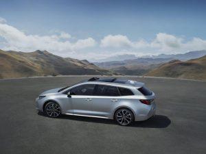 toyota-corolla-touring-sports-aussen