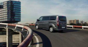 ford-tourneo-custom-2019-aussen-seite-hinten