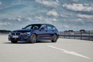 bmw-3er-touring-2019-aussen-vorne-seitlich