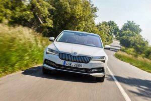 skoda-superb-limousine-aussen-vorne
