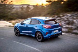 ford-puma-2020-aussen-hinten-dynamisch