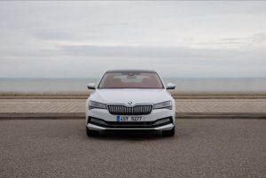 skoda-superb-limousine-iv-2020-aussen-vorne