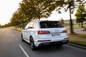 audi-q7-e-tron-quattro-2020-aussen-hinten