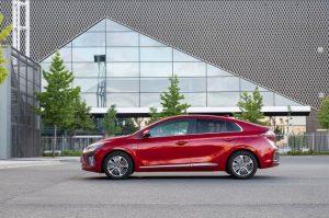 hyundai-ioniq-plug-in-hybrid-2020-aussen-seite