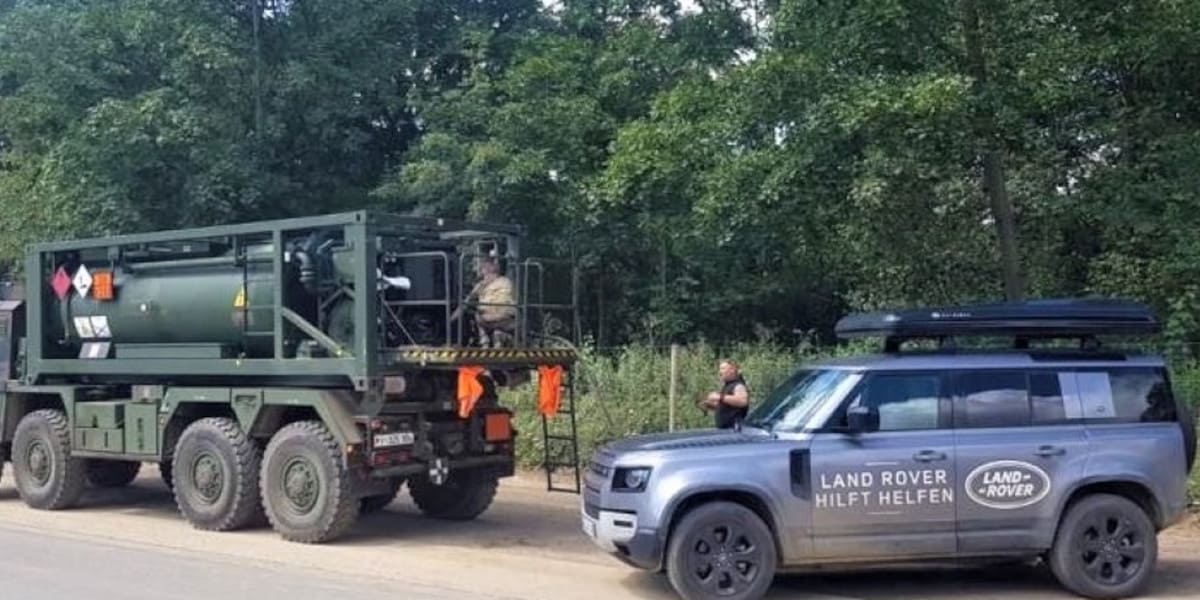 Land Rover Hochwasser