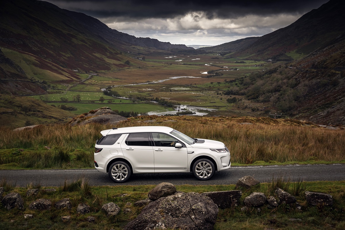land-rover-discovery-sport-2021-aussen-seite