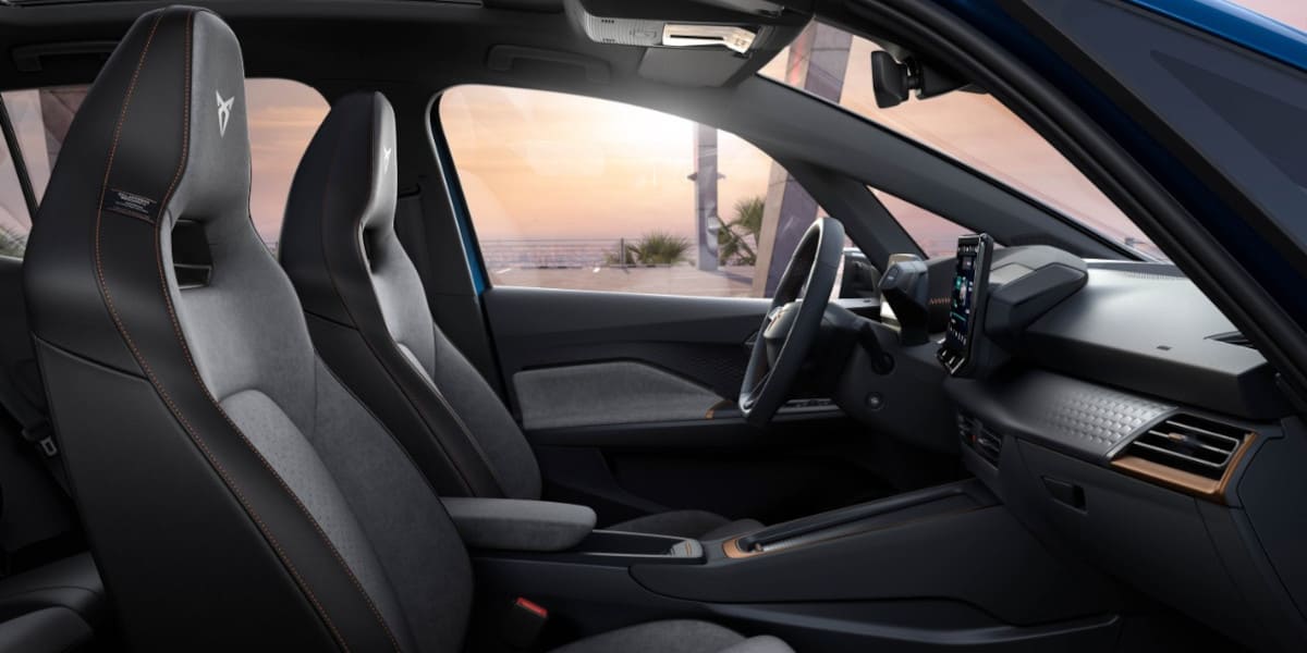 Cupra Born innen vorne