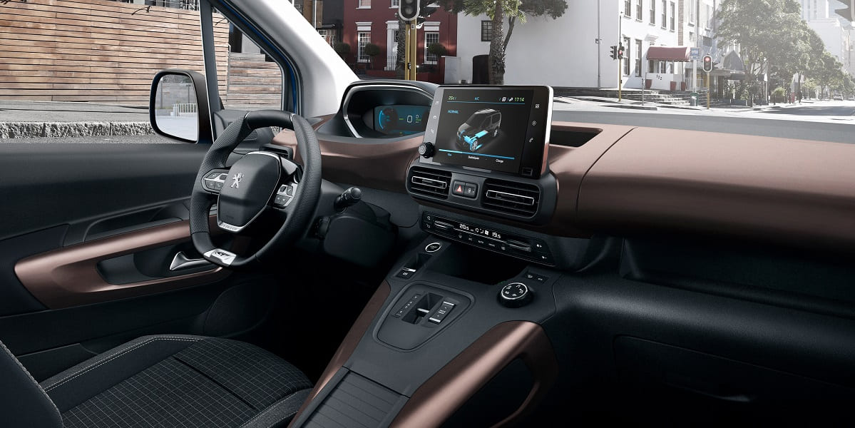 peugeot-e-rifter-2021-innen