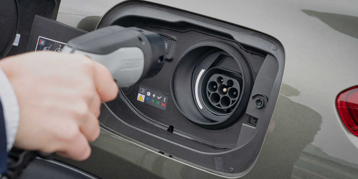 Citroen C5 Aircross Hybrid Stecker Laden Aufladen Elektro Strom