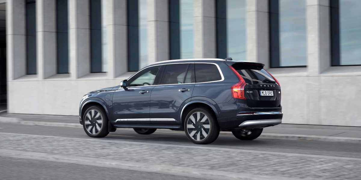 Volvo XC90 Recharge T8 AWD, Denim Blue