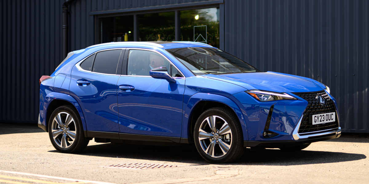Lexus UX 300e