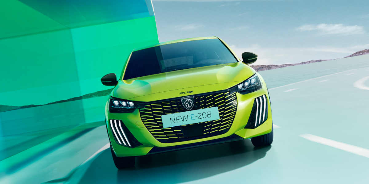 Peugeot E-208