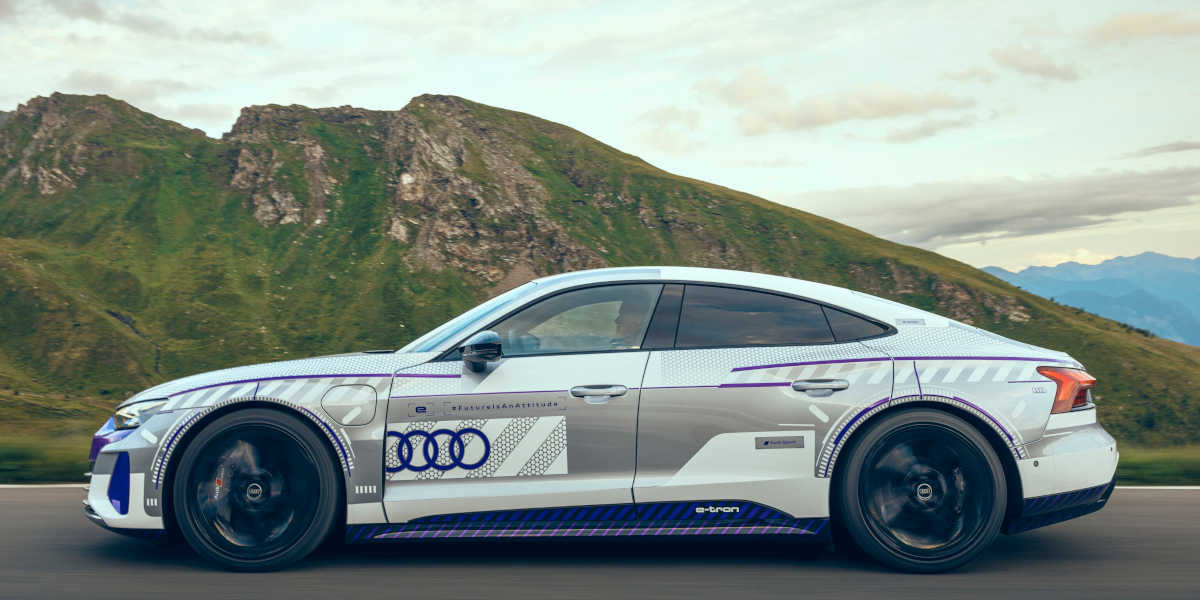 Audi RS e-tron GT ice race edition