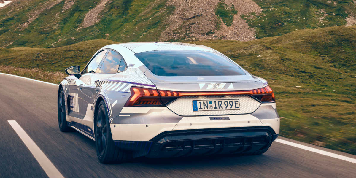 Audi RS e-tron GT ice race edition