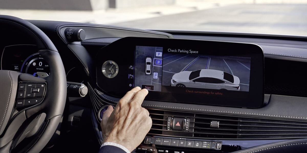 Lexus LS Assistenzsystem