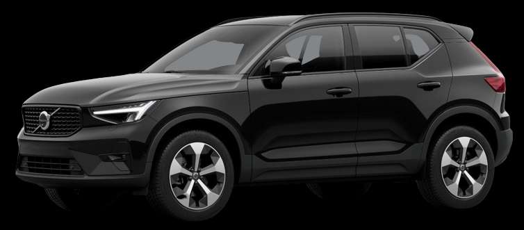 Schräge Frontansicht auf einen Volvo XC40, freigestellt