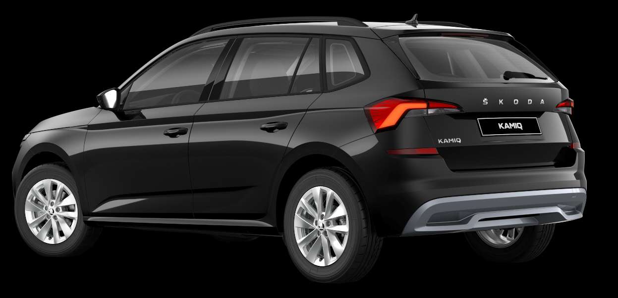 Schräge Heckansicht auf einen Skoda Kamiq, freigestellt