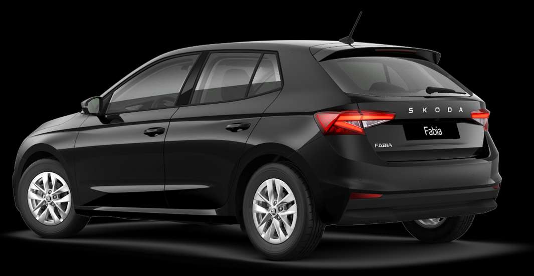 Schräge Heckansicht auf einen Skoda Fabia, freigestellt