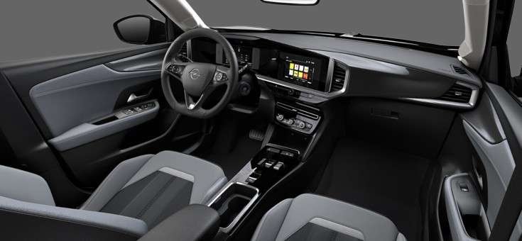 Ansicht des Armaturenbretts eines Opel Mokka