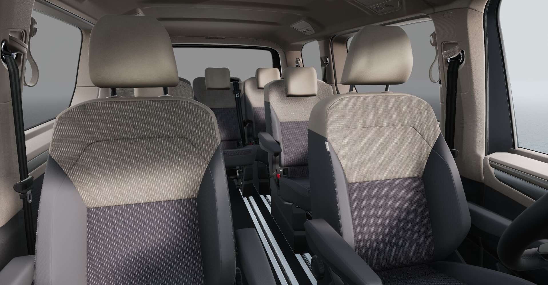 Ansicht der Frontsitze eines Volkswagen Multivan