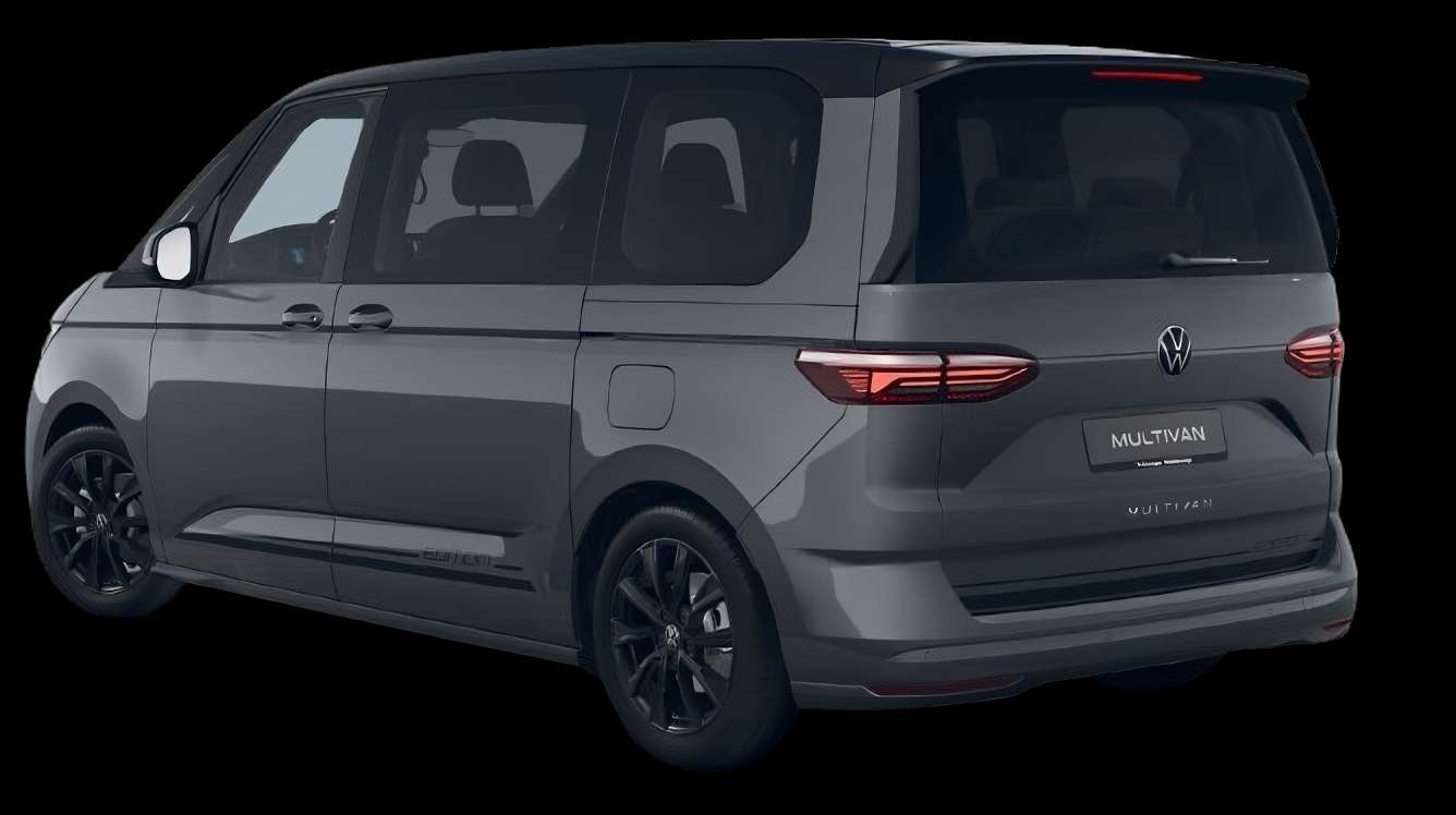 Schräge Heckansicht auf einen Volkswagen Multivan, freigestellt