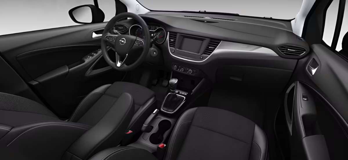 Ansicht des Armaturenbretts eines Opel Crossland