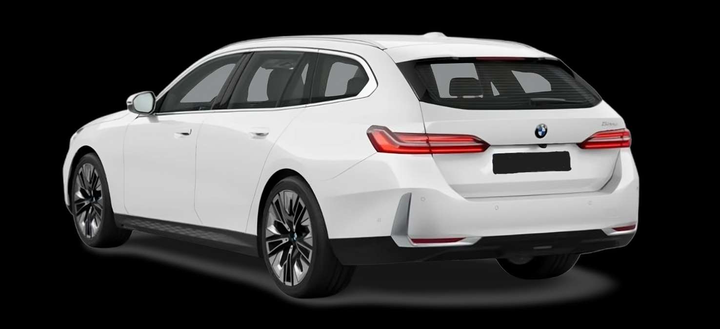 Schräge Heckansicht auf einen BMW 5er-Reihe, freigestellt