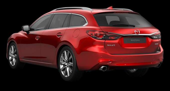 Schräge Heckansicht eines Mazda Mazda6, freigestellt
