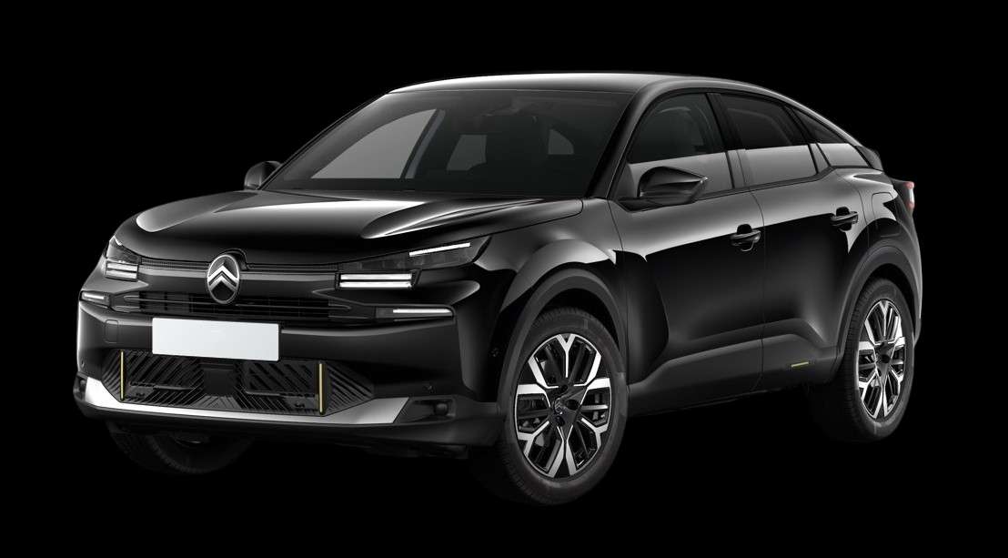 Schräge Frontansicht auf einen Citroën C4, freigestellt