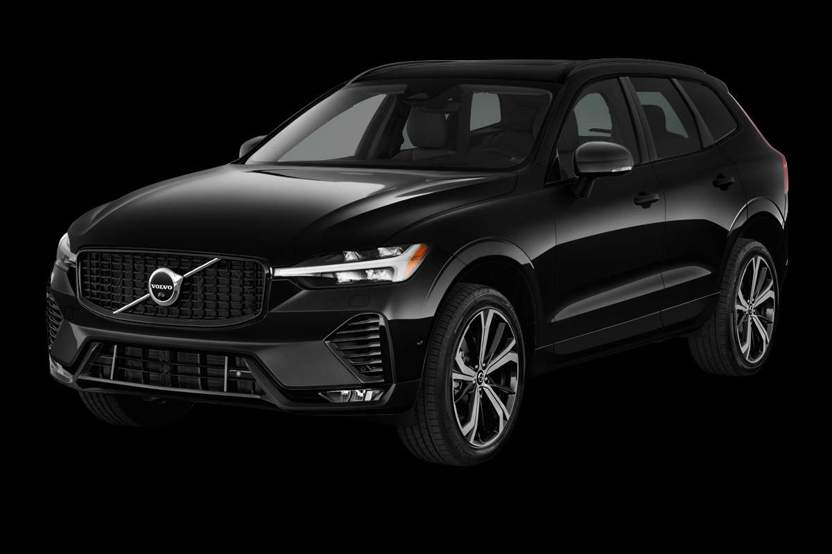 Schräge Frontansicht auf einen Volvo XC60, freigestellt