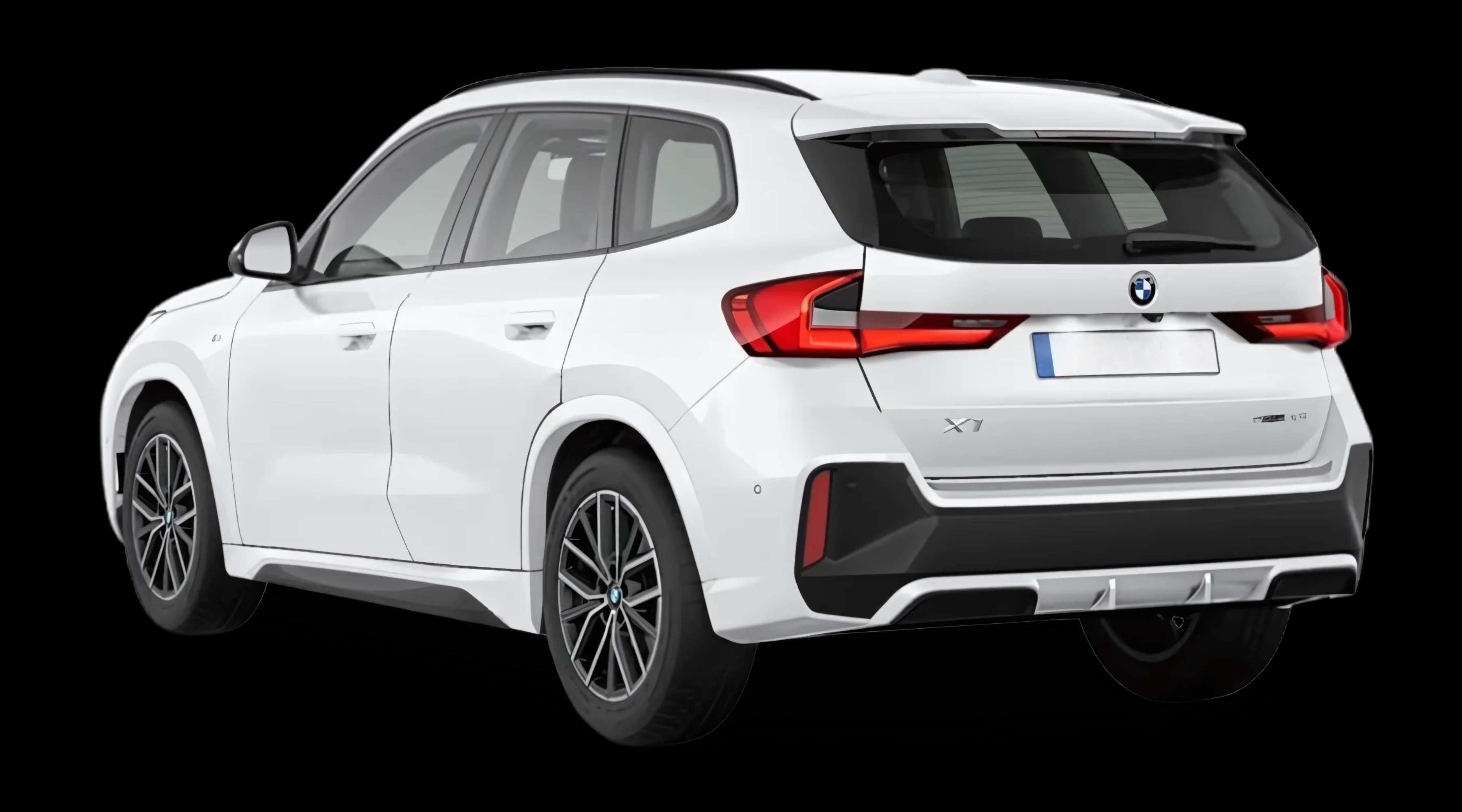 Schräge Heckansicht auf einen BMW X1, freigestellt