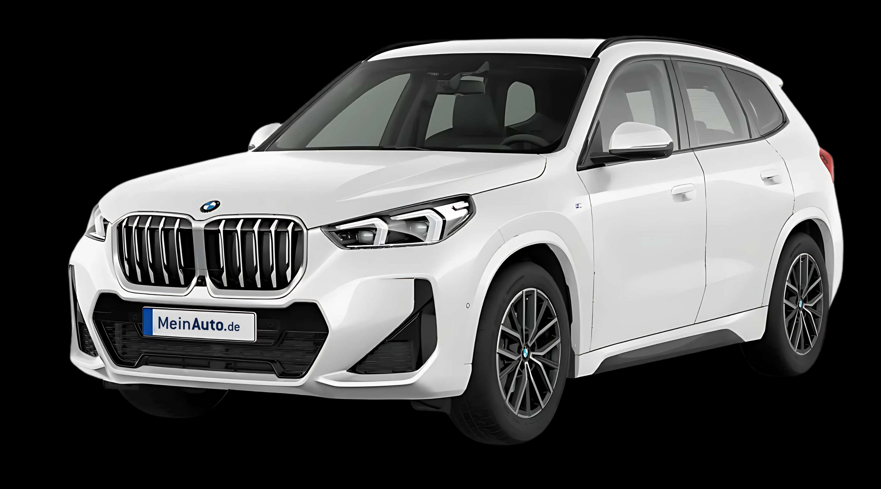 Schräge Frontansicht auf einen BMW X1, freigestellt