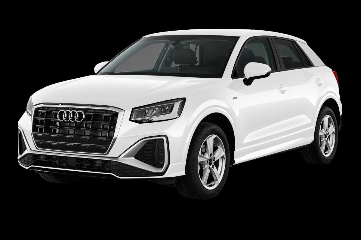 Schräge Frontansicht auf einen Audi Q2, freigestellt