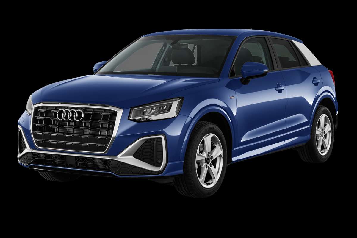 Schräge Frontansicht auf einen Audi Q2, freigestellt